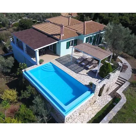 别墅 Belvedere Lefkáda